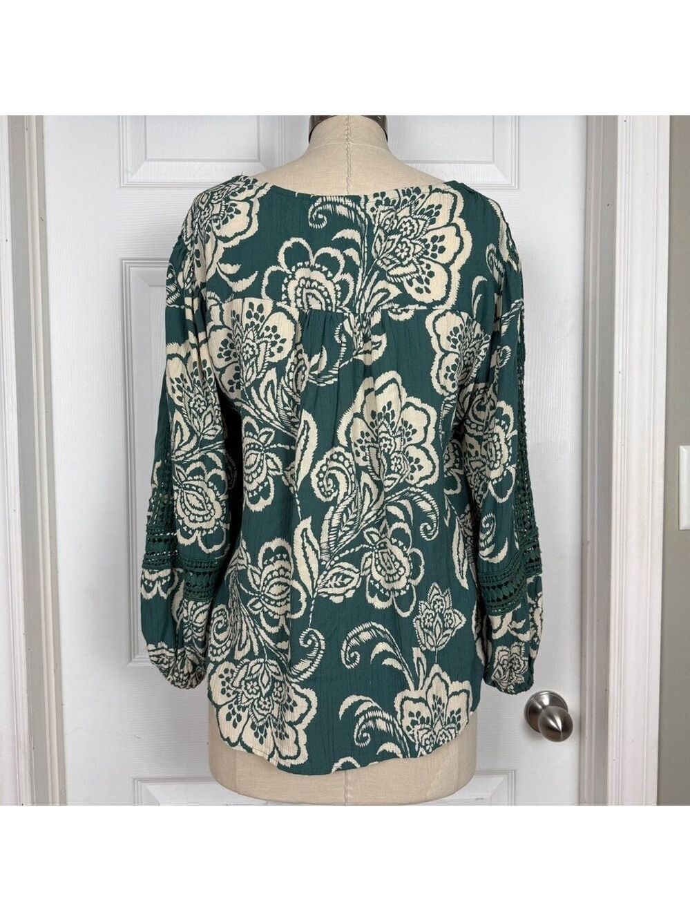 Angie Womens Boho Crochet Trim Long Balloon Sleeve Blouse Green Floral Small - Picture 6 of 11